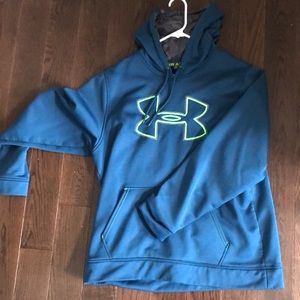 Under Armor hooded sweatshirt size large
